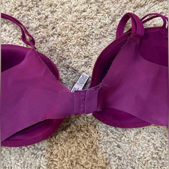 VS Love Cloud Bra - Picture 3 of 5